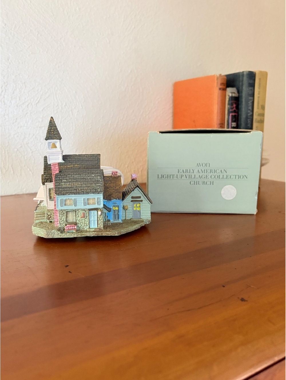 AVON Early American Light Up Christmas Village CHURCH Vintage 1989 WORKS Boxed
